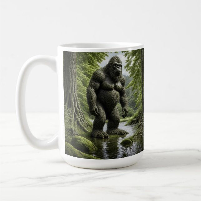 Mug Bigfoot debout dans un dessin animé de ruisseau  (Gauche)