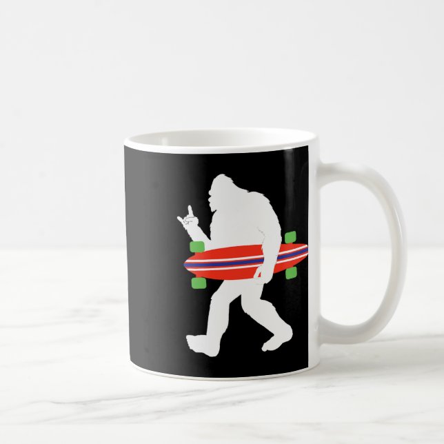 Mug Bigfoot drôle avec skateboard longboard (Droite)