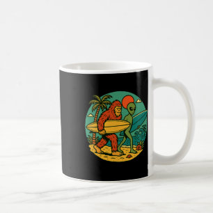 Mug Bigfoot et alien surfant sur l'art de plage vintag