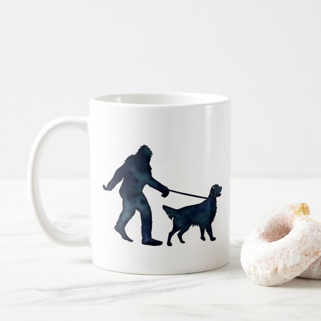 Mug Bigfoot marcher un Golden Retriever en laisse (Avec donut)