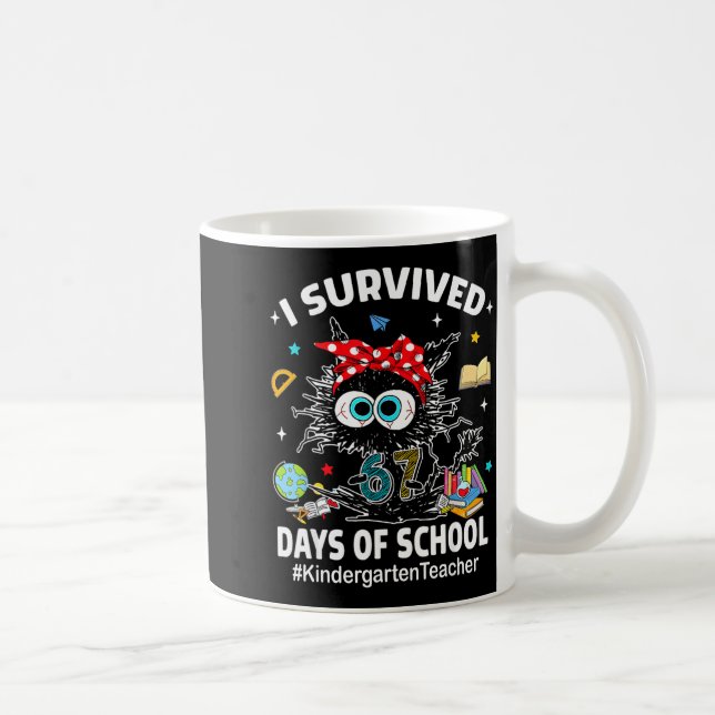 Mug Black Cat I Survived 67 Days Of School Kindergarte (Droite)