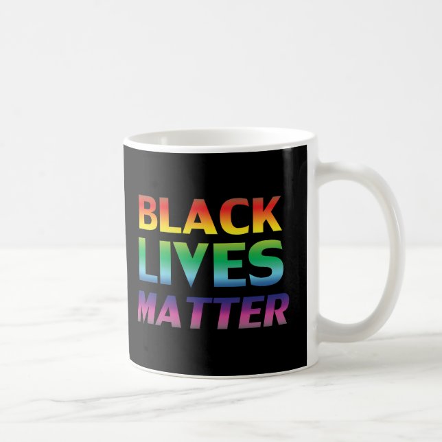 Mug Black Lives Matt Rainbow typographie lgbt noir (Droite)