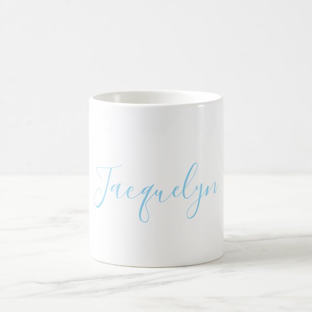 Mug Bleu Blanc Plaine Élégant Moderne Calligraphie Nom (Centre)