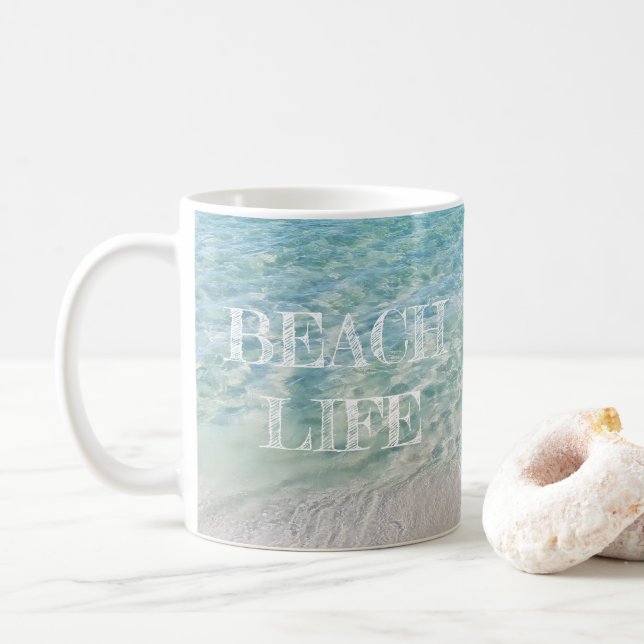 Mug Bleu de turquoise tropical de plage sablonneuse de (Avec donut)