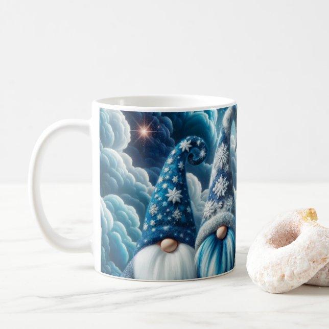 Mug Bleu et blanc Majestic Noël Gnomes Cosmique (Avec donut)