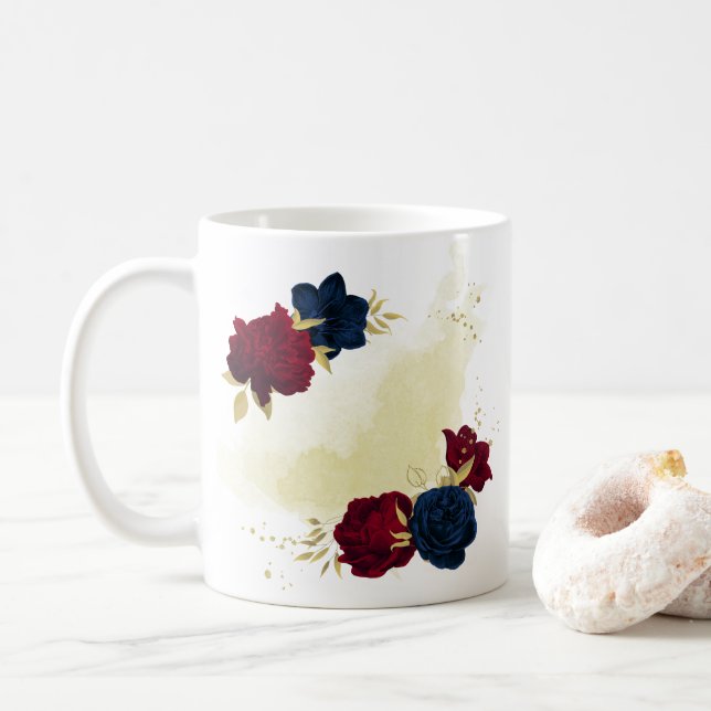 Mug bleu marine et fleurs rouges verdure (Avec donut)