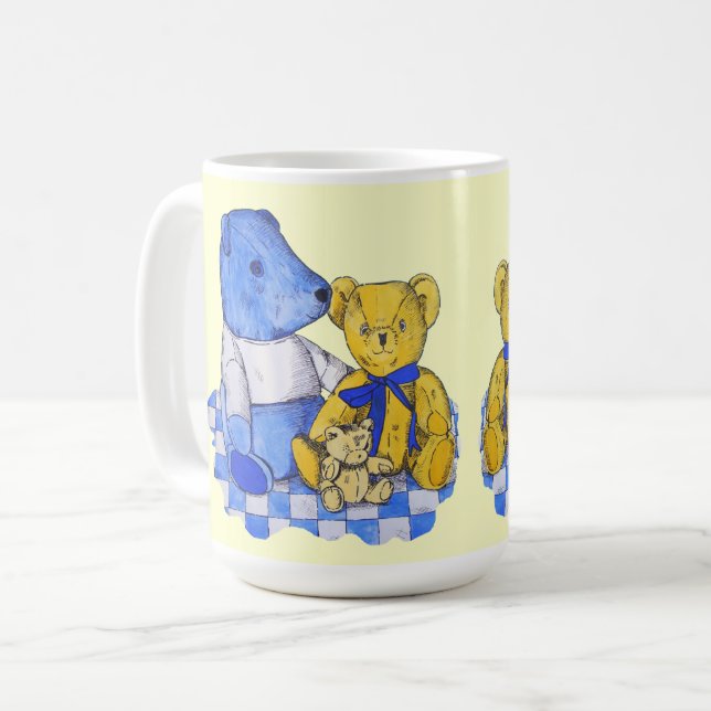 Mug blue check picnic cloth with three old teddies (Devant gauche)