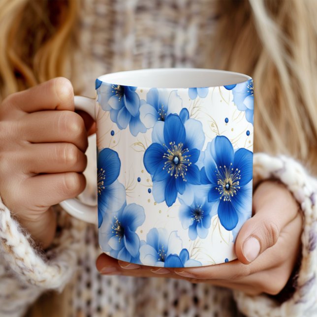 Mug Blue Floral Pattern with Gold Accents (Créateur téléchargé)