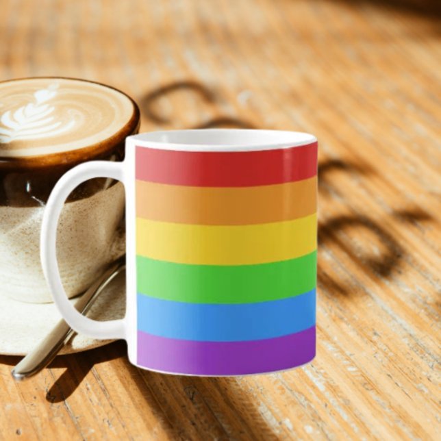 Mug Boire avec fierté : Drapeau arc-en-ciel (Créateur téléchargé)