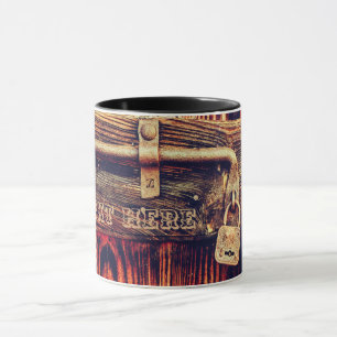 Mug Bois rustique grain vintage serrure brun noir