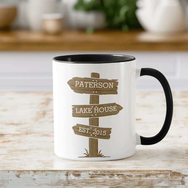 Mug Bois rustique Signpost Lake House (Créateur téléchargé)