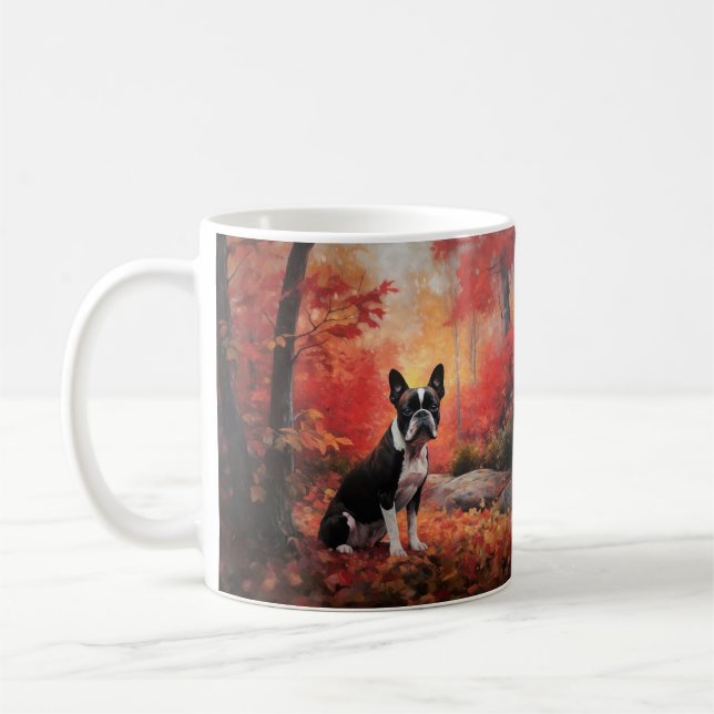 Mug Boston Terrier dans les feuilles d'automne qui tom (Gauche)