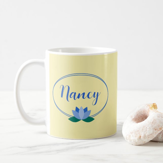 Mug Boug de café jaune Fleur Lotus Bleu Personnalisé (Avec donut)