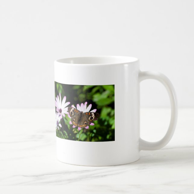 Mug Boukeye papillon sur les fleurs violettes (Droite)