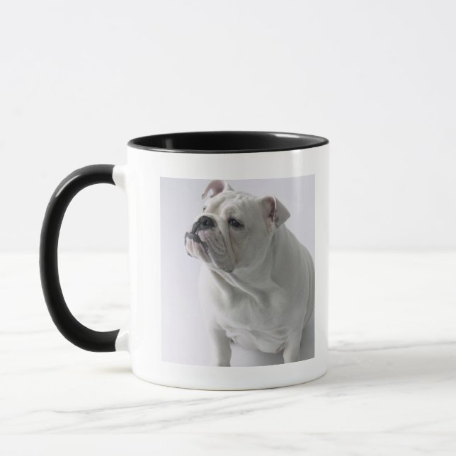 Mug Bouledogue anglais blanc se reposant dans le (Gauche)