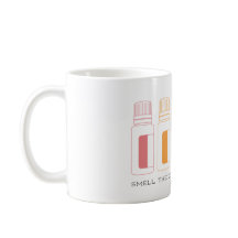 Bouteilles colorées d'huile essentielle