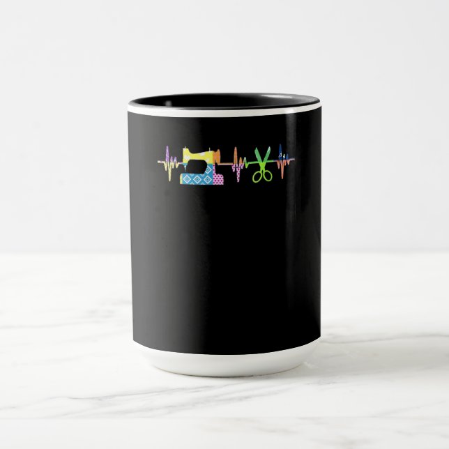 Mug Bouton de coeur à coudre - Odeur à coudre (Centre)