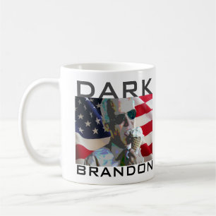 Mug Brandon foncé mangeant de la crème glacée