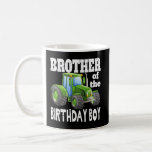 Mug Brother of Birthday Boy Kids Farm Tractor ID de la<br><div class="desc">Frère de l'anniversaire Boy Kids Farm Tractor Idée de fête</div>