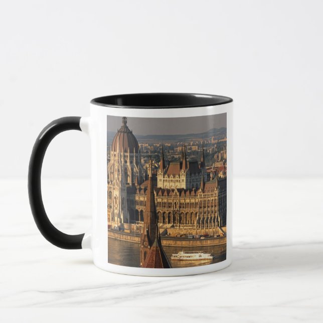 Mug Budapest, Hongrie, Danube, Parlement (Gauche)