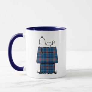 Mug cacahuètes   Snoopy Plaid Flannel Holiday Dog Hous