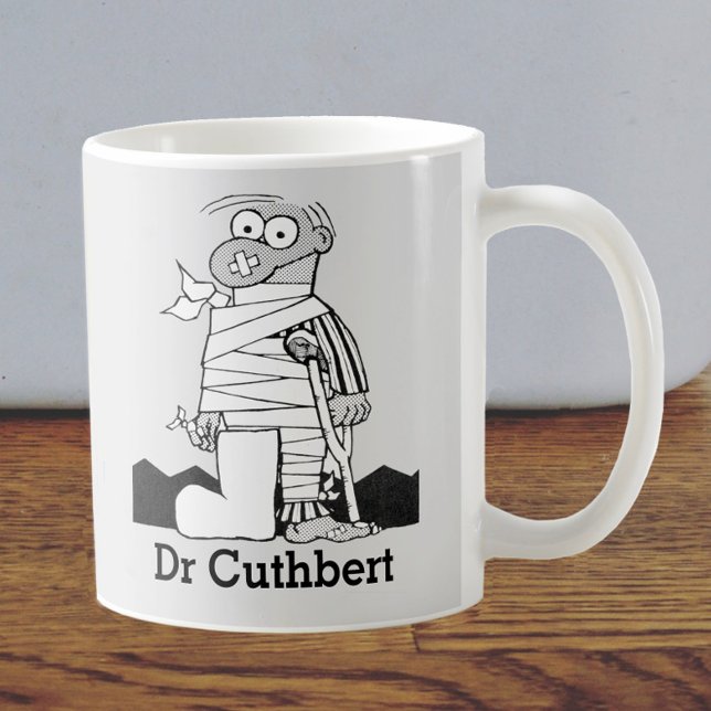 Mug Cadeau avec nom pour un docteur - Homme en bandage (Créateur téléchargé)