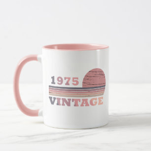 Mug Cadeau d'anniversaire élégant moderne vintage né e