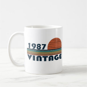 Mug Cadeau d'anniversaire élégant vintage né en 1987