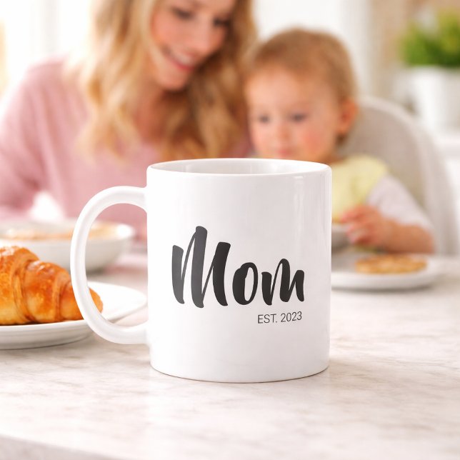 Mug Cadeau de nouvelle maman établi (Mom Established Simple Typography Mug)