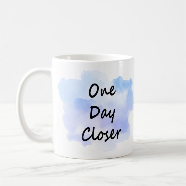 Mug Cadeau du ministère JW un jour plus près  (Gauche)