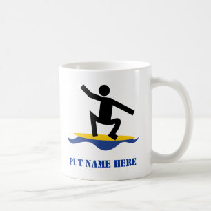 Mug Cadeaux de surf, surfer sur sa planche de surf