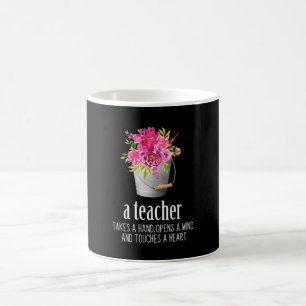 Mug Cadeaux Enseignant Un Enseignant Prend La Main