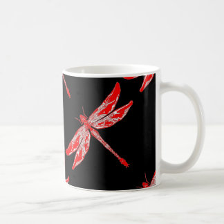 Mug Cadeaux rouges de libellule d'été