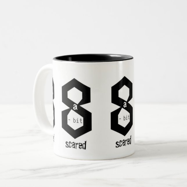 Mug Café Bicolore 8 Bits Légèrement Effrayé (Devant gauche)