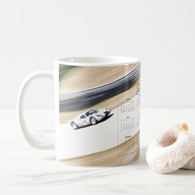 Mug Calendrier de la course automobile 2021 (Avec donut)