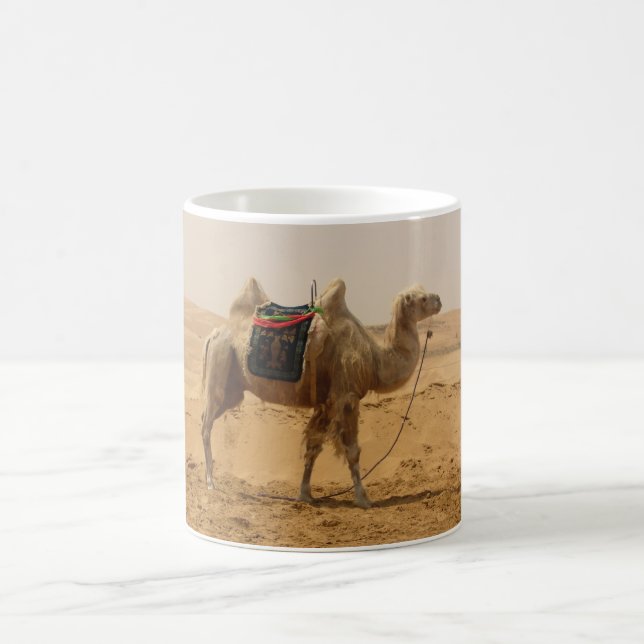 Mug Camel in the desert (Centre)
