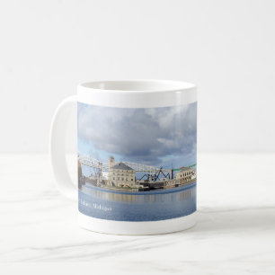 Mug Canal St. Marys Falls (Soo Locks) depuis le bateau