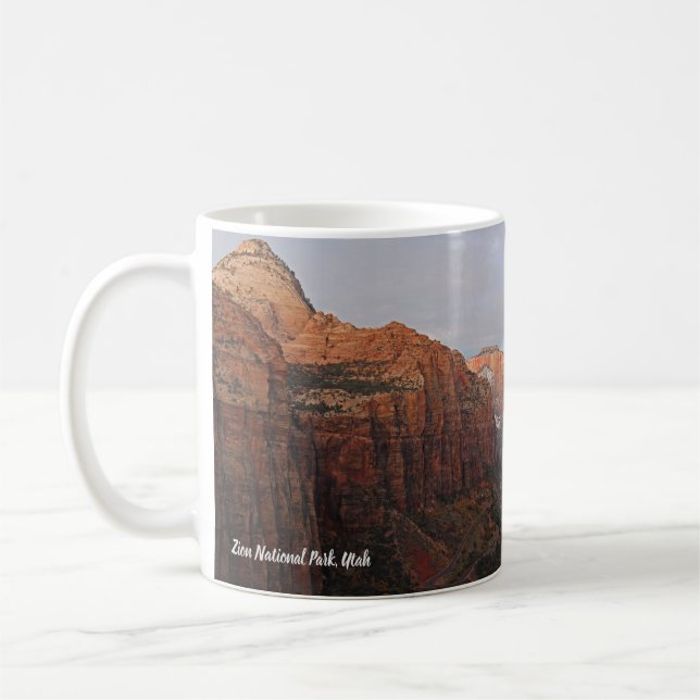 Mug Canyon surplombe le Parc national de Sion, Utah (Gauche)