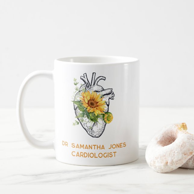 Mug Cardiologue floral du coeur anatomique personnalis (Avec donut)