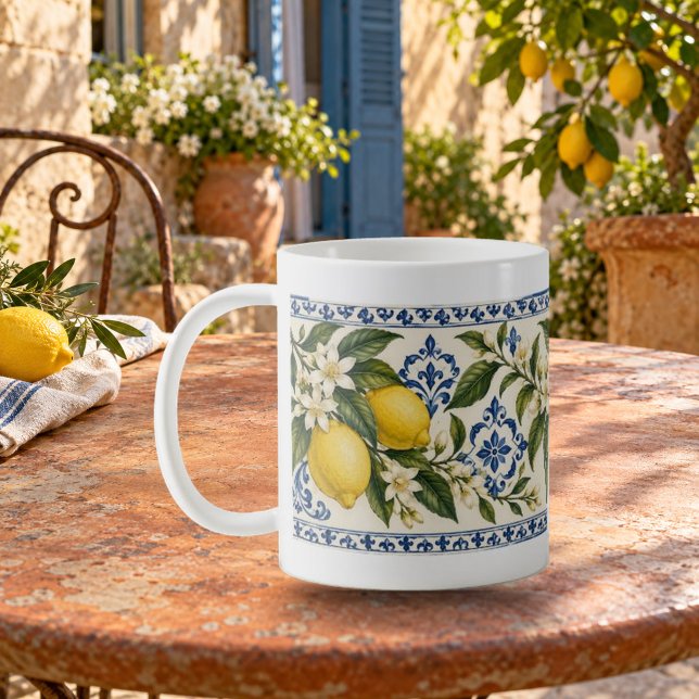 Mug Carreau Botanique Verger de Citrons Méditerran (Mediterranean Lemon Grove Botanical Tile Mug — refined lighting and contact shadows. Digital lifestyle preview.)