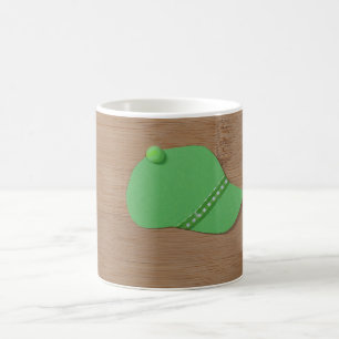 Mug Casquette vert sur bois de bambou