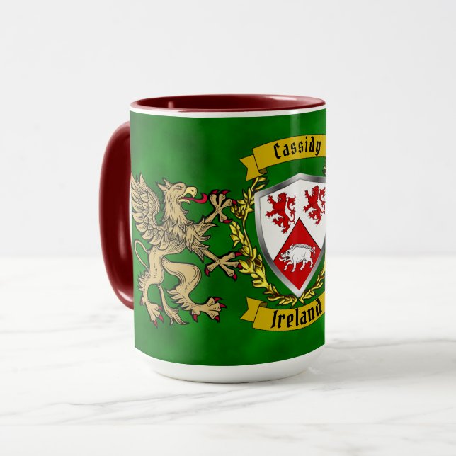 Mug Cassidy Irish Shield & Griffins Personnalisé (Devant gauche)