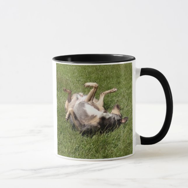 Mug Catahoula Leopard Chien Roulant dans l'herbe (Droite)