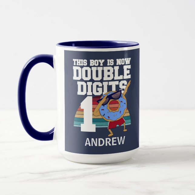 Mug Ce garçon est maintenant Double chiffres Funny 10e (Gauche)