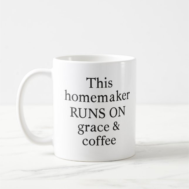 Mug "Ce Homemaker tourne sur Grace & Coffee Mug" (Gauche)