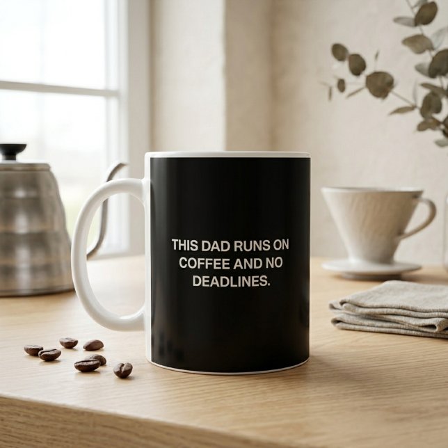 Mug Ce papa fonctionne au café et sans échéances drôle (Créateur téléchargé)