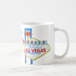 Mug Célébration de mariage de Las Vegas<br><div class="desc">Un souvenir d'amusement pour des jeunes mariés avec épouser de Las Vegas. Souvenir de mariage avec une version faite sur commande du signe bienvenu célèbre.</div>