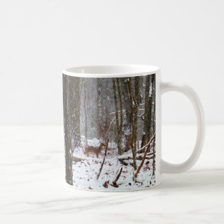 Mug Cerf dans la chute de neige