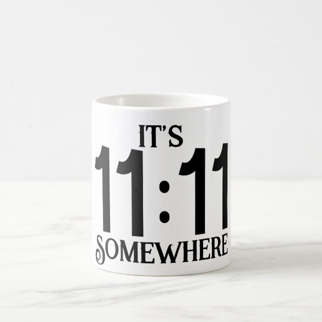 Mug C'est le 11:11 Quelque part Numérologie Nombre de  (Centre)