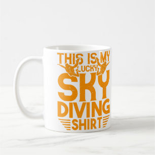 Mug C'est mon ciel de parachutisme chanceux de parachu